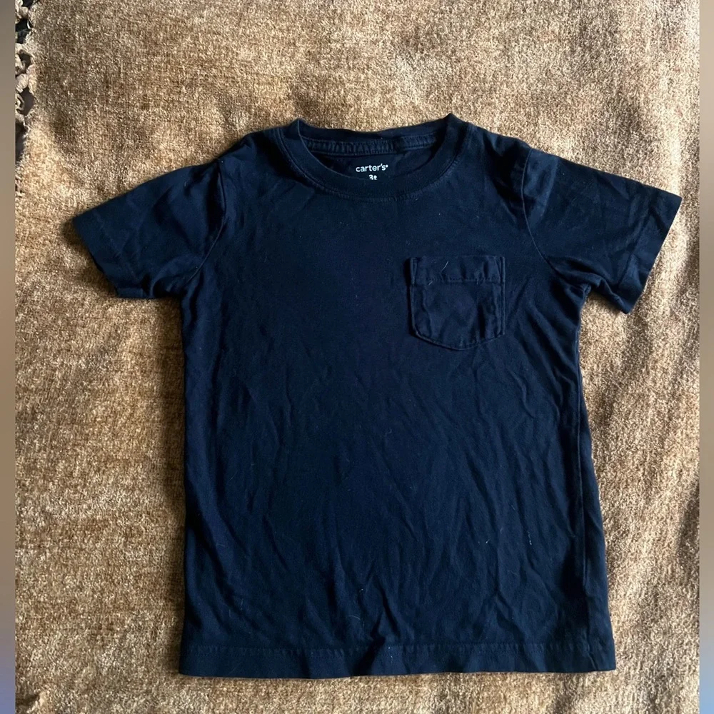 3t Toddler Boys 4 piece Bundle (3)shirts (1) short - Picture 5 of 5